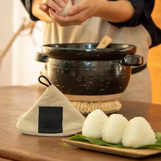 Nagatani Seitou ACT-03 Hase-en Kamado-san Earthenware Pot for 2 Cook Rice Made in Japan (With Rice Spoon Recipe) Diameter 8.5 inches (21.5 cm) x Height 6.3 inches (16 cm) Heat Retention Rice Pot