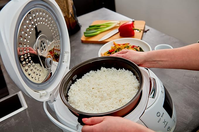 Yum Asia Sakura Rice Cooker with Ceramic Bowl and Advanced Fuzzy Logic (8 Cup 1.5 Litre) 6 Rice Cook Functions 6 Multicook Functions Motouch LED Display 120V Power (White and Siver)
