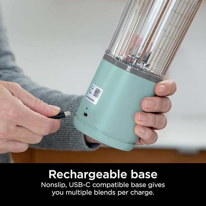 Ninja Blast 16 oz. Personal Portable Blender with Leak Proof Lid and Easy Sip Spout Perfect for Smoothies Cordless USB-C Rechargeable Dishwasher Safe Parts (Renewed) (Forest Green)