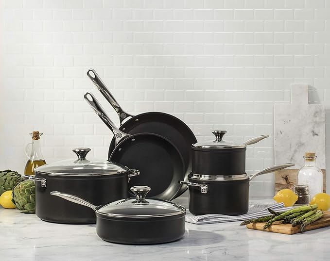 Le Creuset Toughened Nonstick PRO Cookware Set 10 pc.
