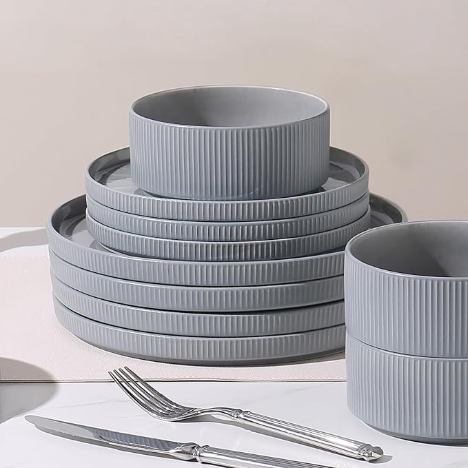 Dinnerware Sets Ceramic Plates and Bowls Set 18 Piece Dinnerware for 6 Chip Resistant Stoneware Dishwasher and Microwave Safe-blue