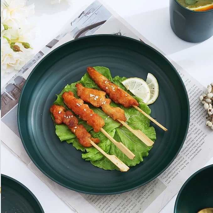 Kyraton 16-Piece Unbreakable Polypropylene Dinnerware Set Dark Green Microwave Safe