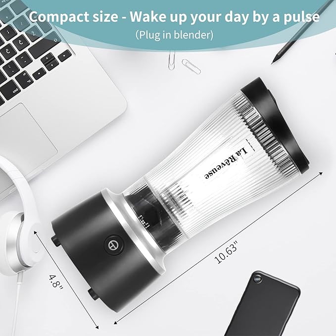 La Reveuse 300W Personal Size Blender (Light Blue) + La Reveuse 250W Personal Size Blender (Black)