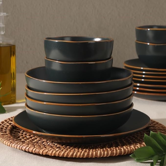 Gibson Home Hazeltine 16-Piece Black Stoneware Dinnerware Set – Plates and Bowls Durable Ceramic Kitchen Dinner Set
