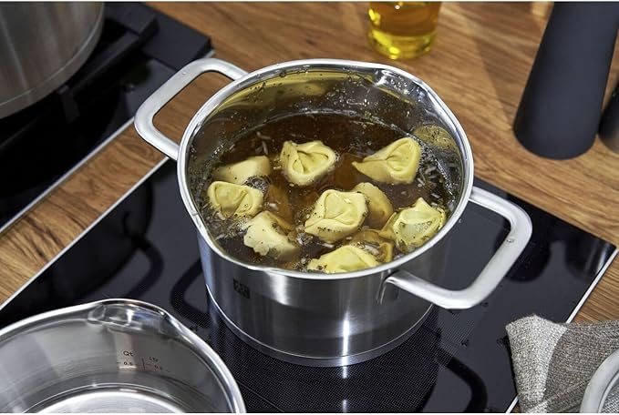 ZWILLING TrueFlow 5-Piece Saucepan Set with Pouring Function Suitable for Induction Uncoated Stainless Steel Silver