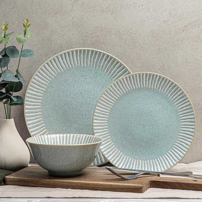 Bzyoo 12-Piece Reactive Blue Ceramic Dinnerware Set Bali Breeze Blue Elegant Table Setting for Every Occasion - Microwave &amp Dishwasher Safe Stackable