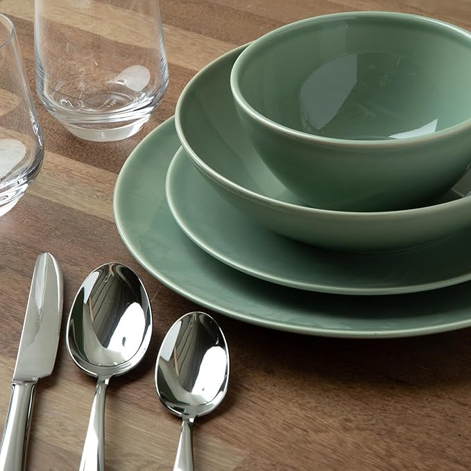 Larder &amp Vine Ceramic Stoneware Dinnerware 16-Piece Set 4 Place Settings (Sage)