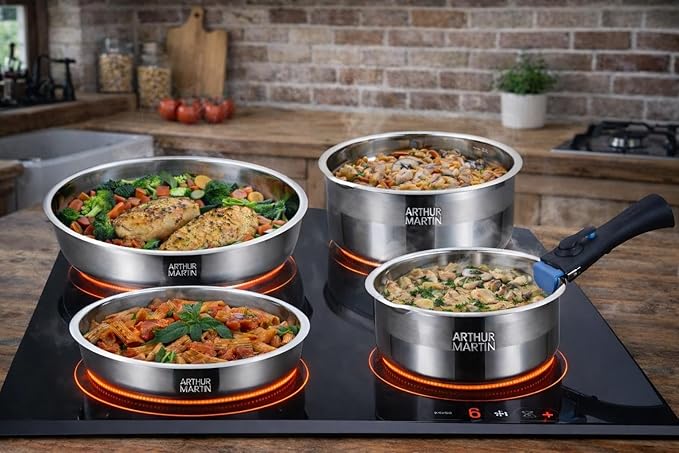Removable 10-piece stainless steel cookware set suitable for all heat sources including induction and consists of 3 saucepans (16-18-20 cm) 3 frying pans (20-22-26 cm) 3 lids with evaporator