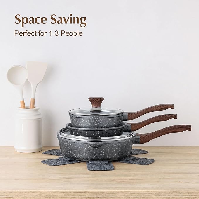 Ceramic Cookware Set Induction Compatible Pots and Pans with Glass Lids and Protectors 10-Piece White (Gay)
