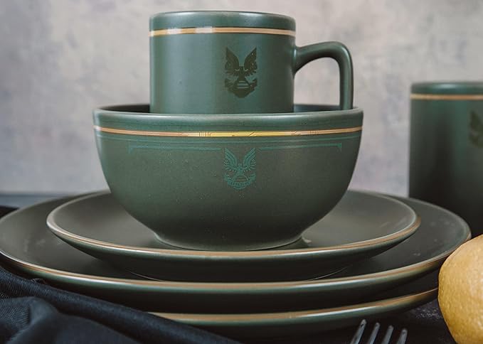 HALO Master Chief 117 Stoneware 8-Piece Dinnerware Set | Video Game-Themed Home Kitchen Essentials | Includes Dinner And Salad Plates Soup Bowls Mugs | Place Setting For 2 Green