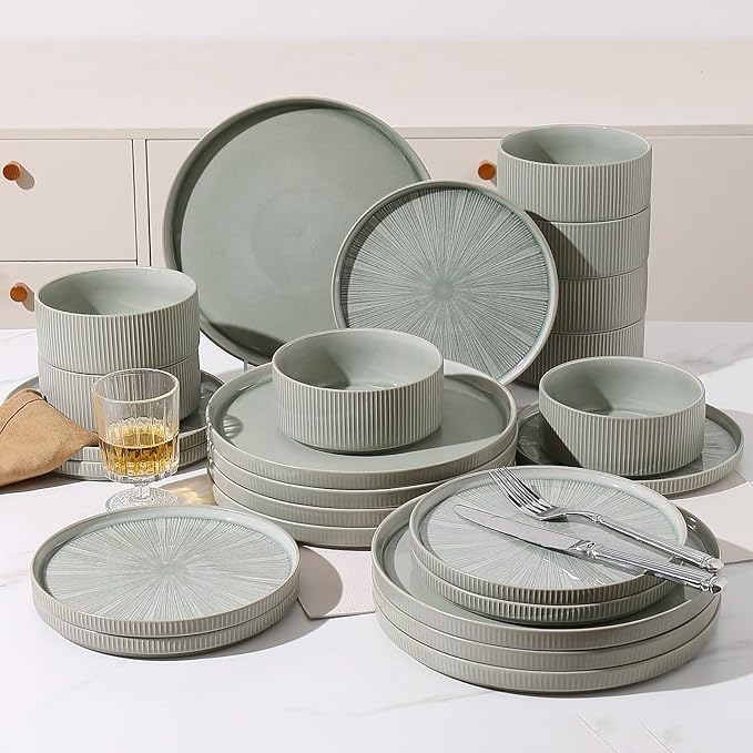 Dinnerware Sets Ceramic Plates and Bowls Set 24 Piece Dinnerware for 8 Chip Resistant Stoneware Dishwasher and Microwave Safe-green