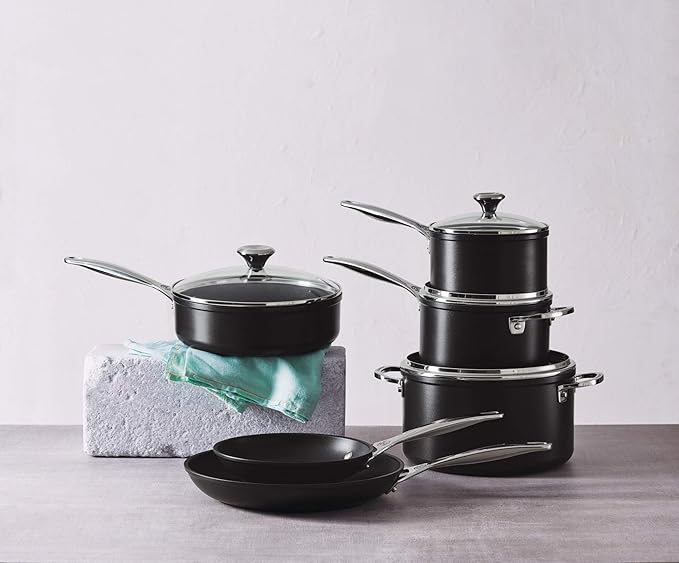 Le Creuset Toughened Nonstick PRO Cookware Set 10 pc.