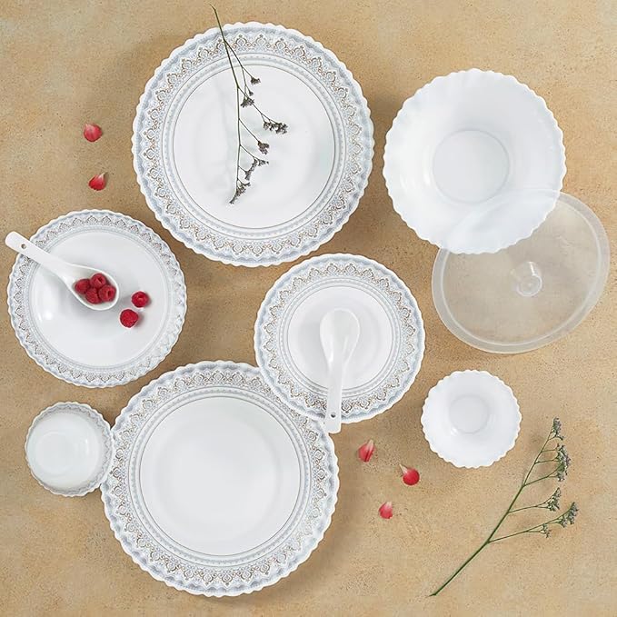 Classic Dinner Set by Larah