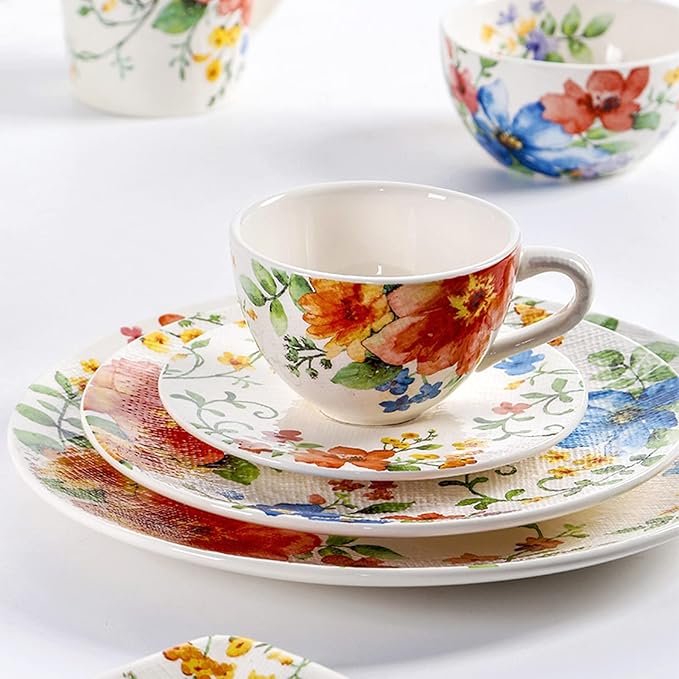 Palace Style 24 Piece Porcelain Dinnerware Set Service for 4 Plates and Bowls Sets Ceramics Dishes Dinnerware Sets with Dinner Plates Dessert Plates Bowls