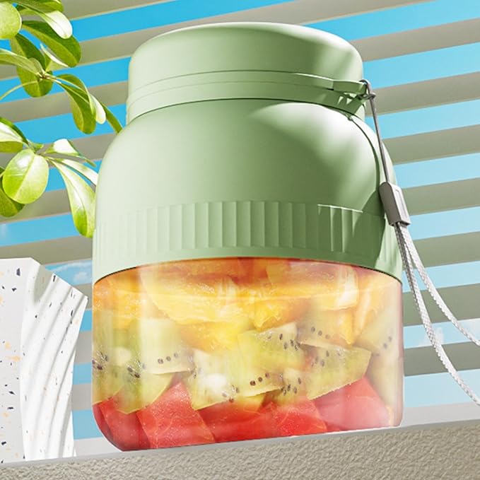 Portable Blender 500ml Large Capacity Rechargeable Easy to Multifunctional Personal Blender Juicer Cup with Stainless Steel Vane/Wing for Preparing Shakes Smoothies and