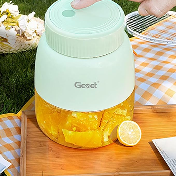 Small Portable Juicer Blenders with 20 Usb Rechargeable Travel Fruit Smoothie Maker for Home Kitchen Use Portable Blenders