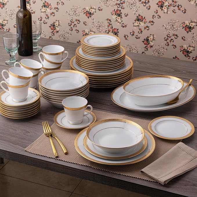 Noritake Crestwood Gold - 50 piece set service for eight