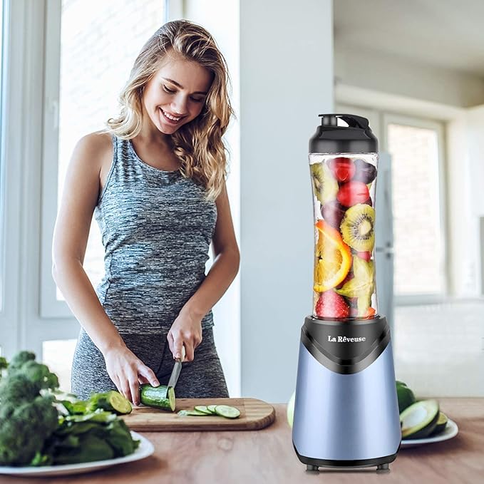 La Reveuse 300W Personal Size Blender (Light Blue) + La Reveuse 250W Personal Size Blender (Black)