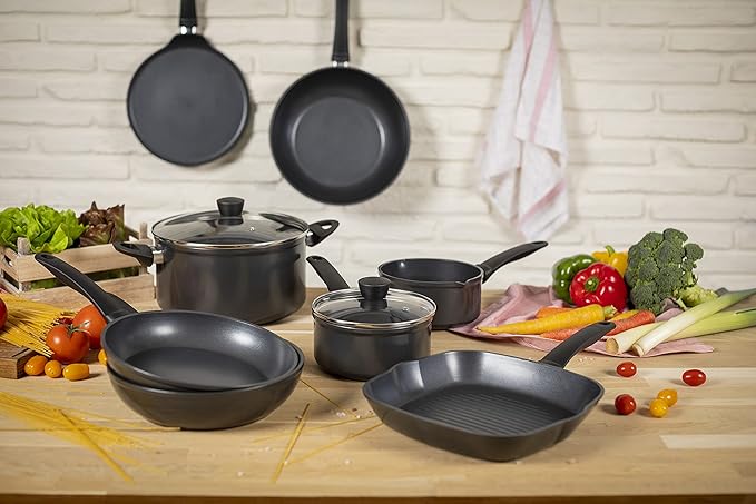 KUHN RIKON 37442 Easy Induction 3-Piece Mixed Cookware Set Set of 3-1 x Saucepan &amp 2 x Casseroles Black