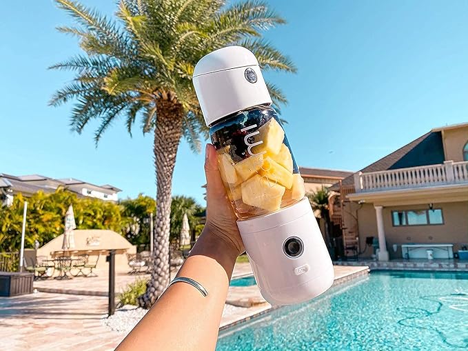 Teami MIXit Portable Blender 2.0 - USB Rechargeable 18.6oz GLASS - Use at the Office or Gym - 30 Seconds for Smoothies and Protein Shakes Personal Blender with 6 Powerful Blades (Baby Pink)