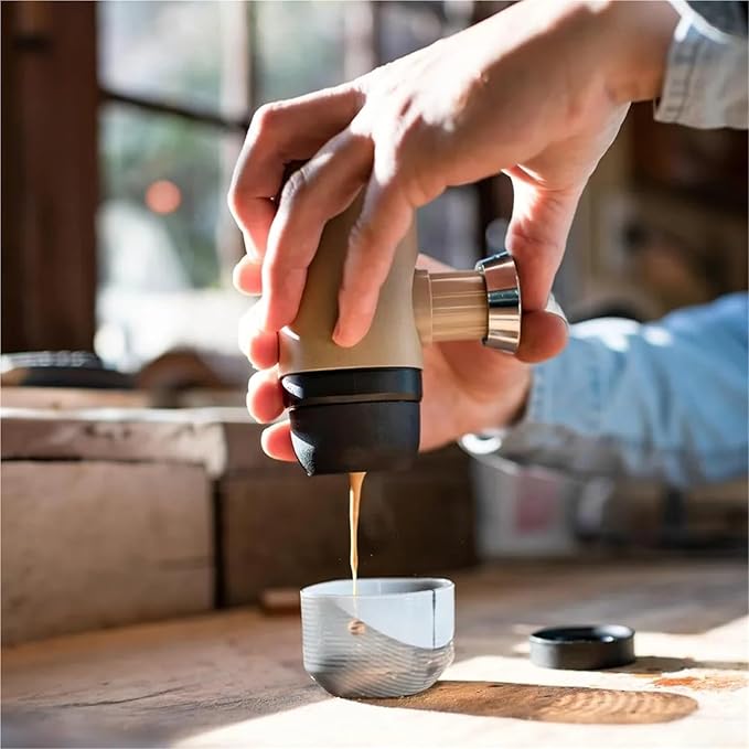 Portable Coffee Machine Portable Espresso Machine Compatible With Capsules And Compatible Devis Manually Operated 18 Bar Small Handheld Coffee Machine for Outdoor Travel Picnic(Capsule Edition)