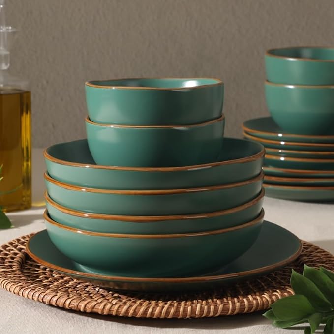 Gibson Home Hazeltine 16-Piece Green Stoneware Dinnerware Set – Plates and Bowls Durable Ceramic Kitchen Dinner Set
