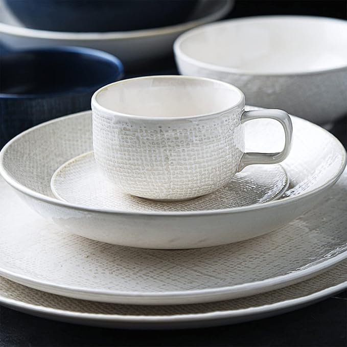 Dinnerware Sets Porcelain Bowls and Plates Sets Tableware Combination Set Kitchen Dinnerware Set for Family Gathering and Gift 18 Pcs Dish Set