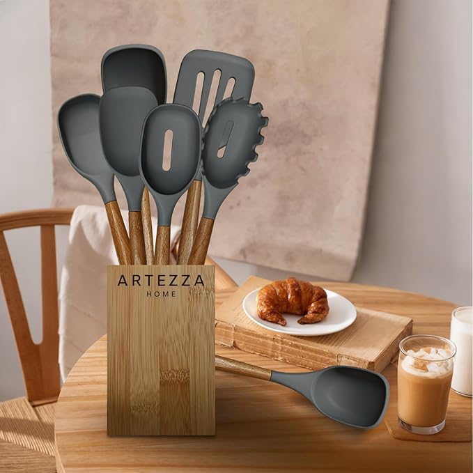 French Press Coffee Maker 650ml/22oz &amp 7-Piece Grey Silicone Utensil Set with Bamboo Holder – An Exquisite Culinary Ensemble for Coffee Enthusiasts and Culinary Artisans