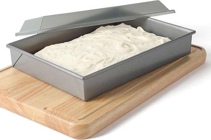 Calphalon Titan Commercial Quality Natural Aluminum PFA Free Nonstick 13 x 9 Inch Cake Pan W/Lid