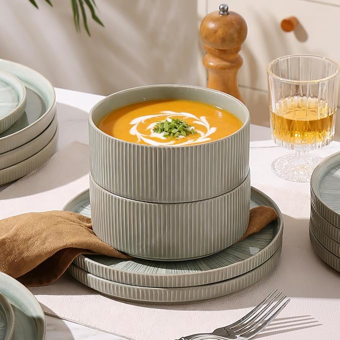 Dinnerware Sets Ceramic Plates and Bowls Set 24 Piece Dinnerware for 8 Chip Resistant Stoneware Dishwasher and Microwave Safe-green