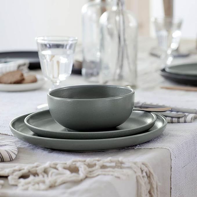 Casafina Ceramic Stoneware 4-Piece Place Setting Service for 1 Pacifica Collection Artichoke Green | Microwave &amp Dishwasher Safe Dinnerware Set | Food Safe Glazing | Restaurant Quality Tableware