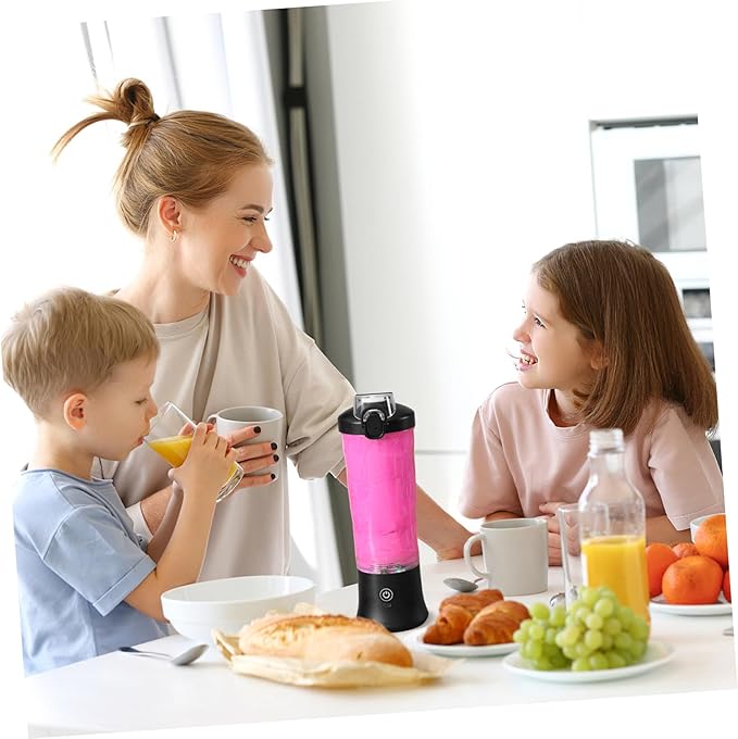 Juicer Compact Fruit Mixer with Flap Top Design for Quick Juicing for Travel Gym Office and Home Use Lightweight and Easy to Operate