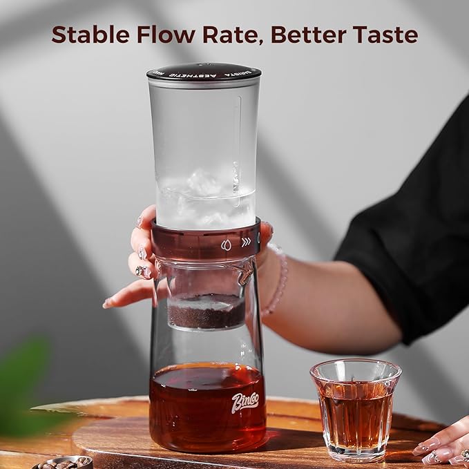 Adjustable Flow Cold Brew Coffee Maker 450ml Glass Ice Drip Tower with Control Valve &amp 500-Mesh Stainless Steel Filter for Smooth Low-Acid Cold Brew Iced Coffee at Home (Translucent Amber)