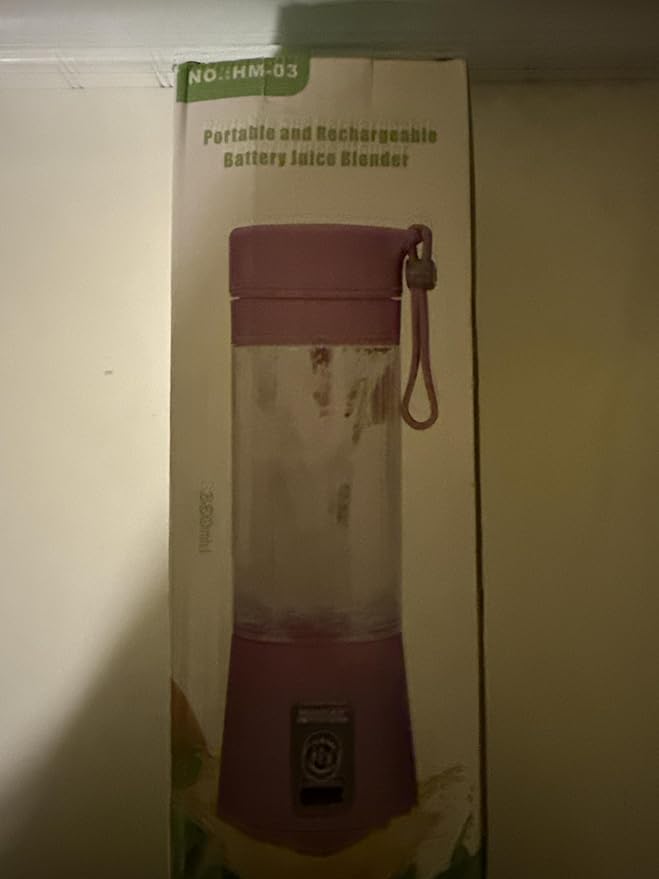 Portable and rechargeable battery juice Blender