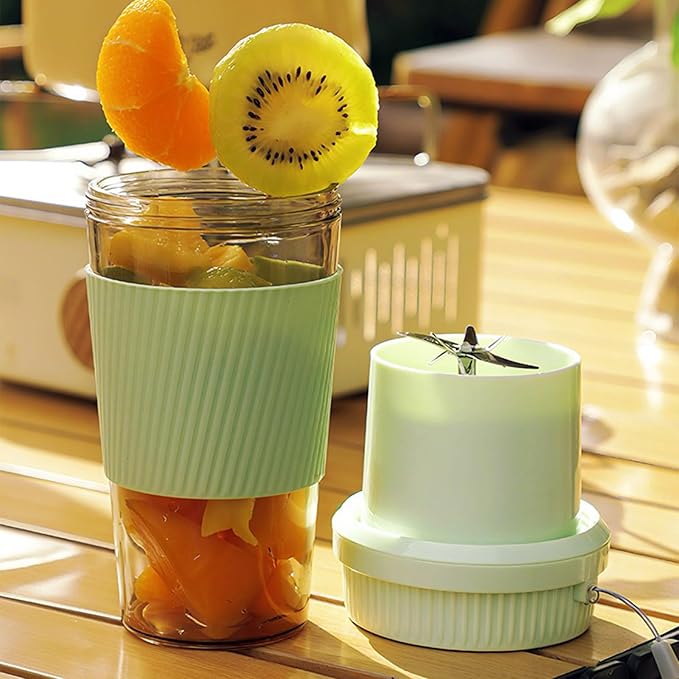 Miniature Portable Blenders With 300ml Capacity USB Charging Juicer Cup For Sports Travel Office Drink