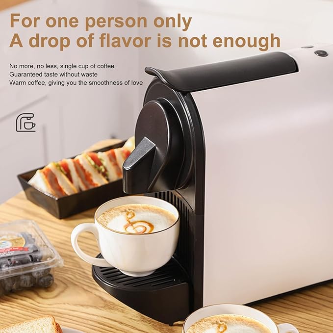 Capsule Coffee Machine Espresso Machine One-Touch Extraction Compatible with All Major Brands of Capsules 700ml Removable Water Tank Portable Espresso Machine