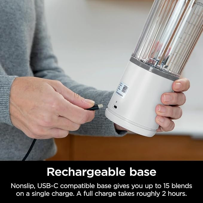 Ninja Blast 16 oz. Personal Portable Blender with Leak Proof Lid and Easy Sip Spout Perfect for Smoothies Cordless USB-C Rechargeable Dishwasher Safe Parts (Renewed) (White)