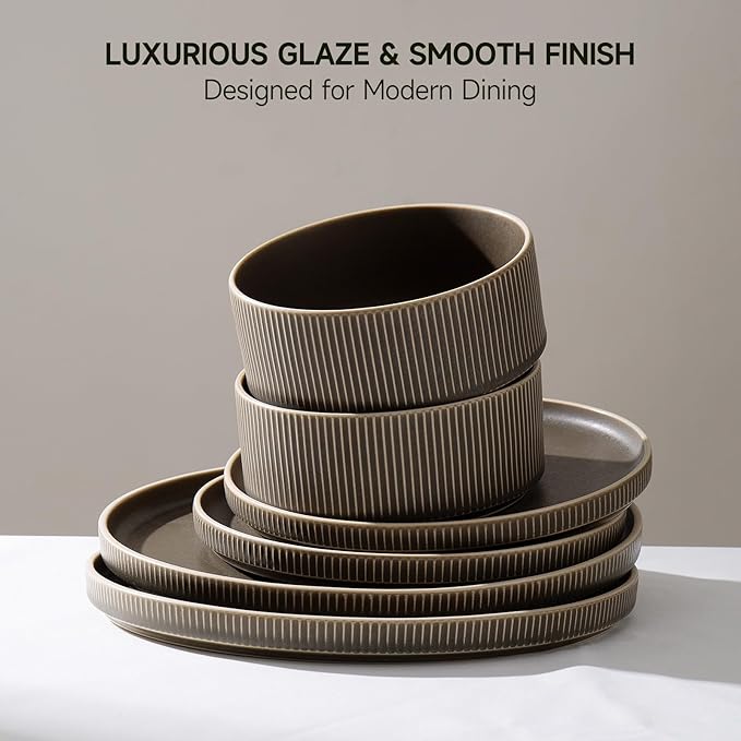 Dinnerware Set Service for 6 18-Piece Ceramic Plates and Bowls Set Chip &amp Scratch Resistant Microwave and Dishwasher Safe Modern Minimalist Tableware for Everyday Use Matte Green