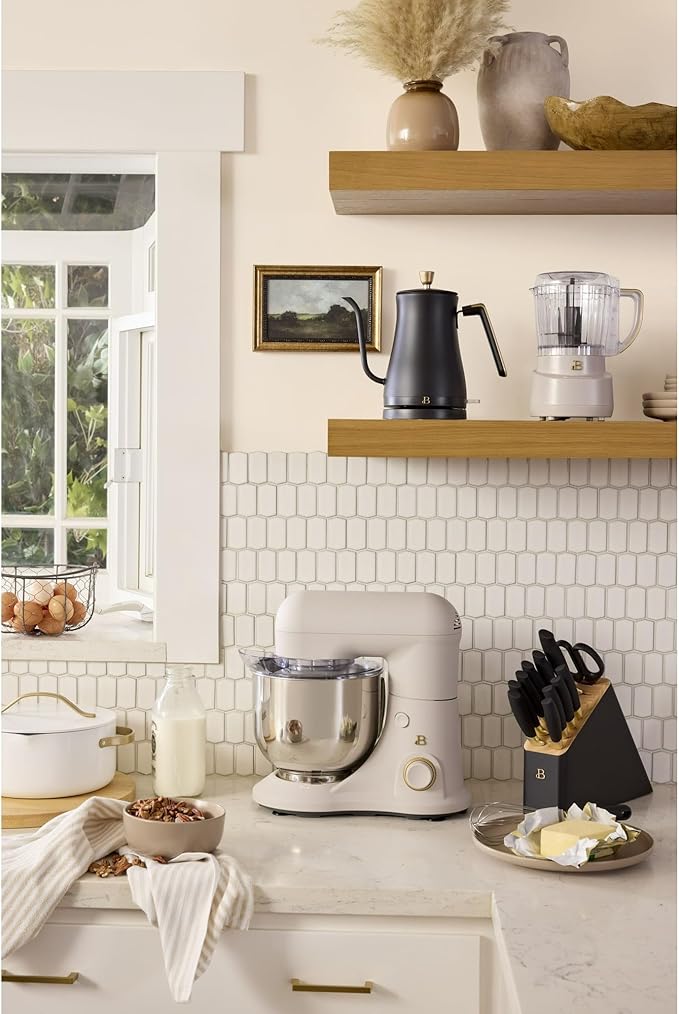High-Speed Countertop Blender featuring Multiple Speeds Compact Blender for Smoothies and Everyday Blending – Beautiful Kitchen Collection