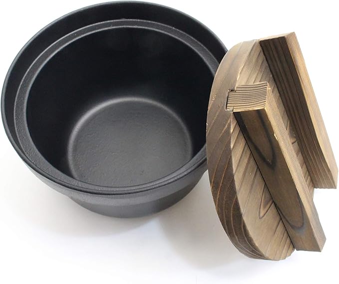 Shin Ikenaga Iron Living with Iron Delicious Rice Iron Cooker IH Compatible 3 Pieces Gift Wrapping Specifications