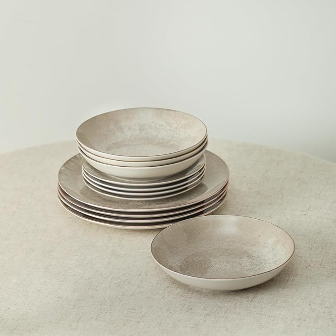 Christian Siriano Onyx 12-Piece Dinnerware Set Porcelain Plates and Bowls Set Hand Wash Dish Dish Set for 4 Beige and Gold
