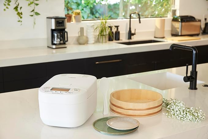 Zojirushi NW-YNC10WA Induction Rice Cooker and Warmer 5.5 Cup White
