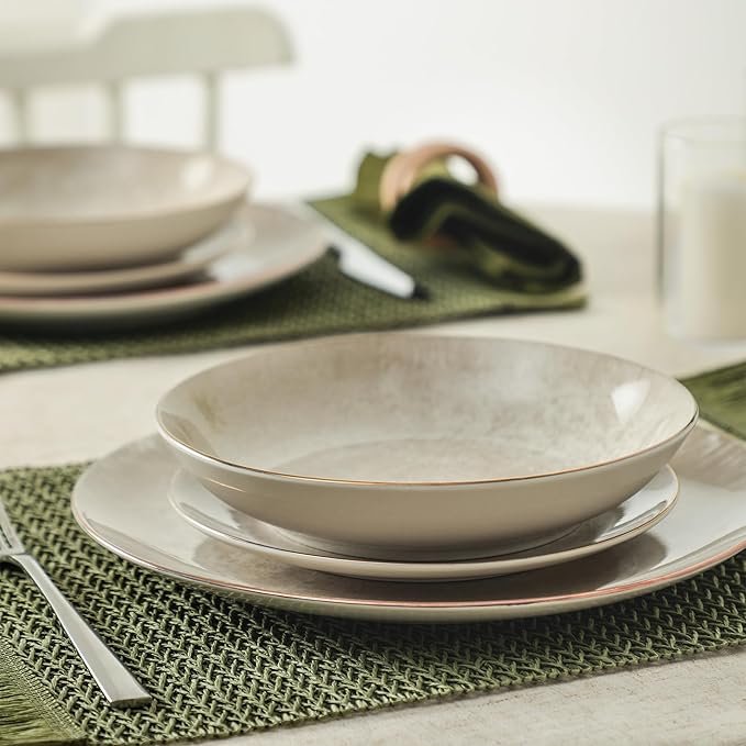 Christian Siriano Onyx 12-Piece Dinnerware Set Porcelain Plates and Bowls Set Hand Wash Dish Dish Set for 4 Beige and Gold