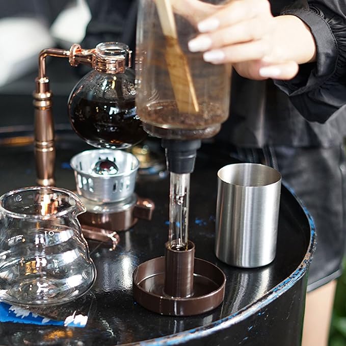 Glass Siphon Coffee Machine with Wooden Handle and Vacuum Brewing Technology for a Sturdy Heat-resistant Construction for 3 People at Home for Brewing Cold Drinks Siphon Machine