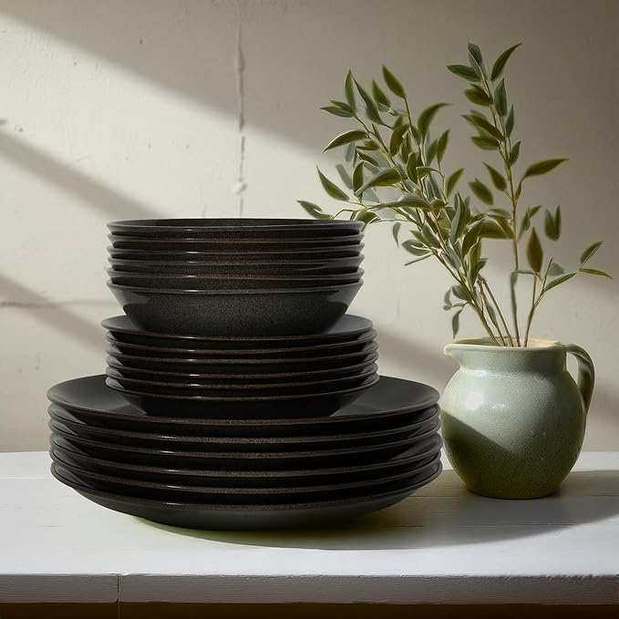 Mino Lightweight Dinner Set set of 12 onyx black