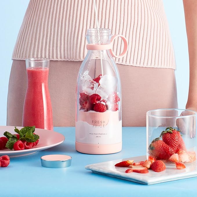 Juicengo Portable Blender – 2-in-1 design with wireless charging self-cleaning function and a high-power motor. Perfect for smoothies and on-the-go use (White)