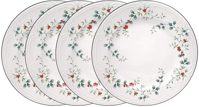 Pfaltzgraff Winterberry 10-1/2-Inch Dinner Plates Set of 4 White