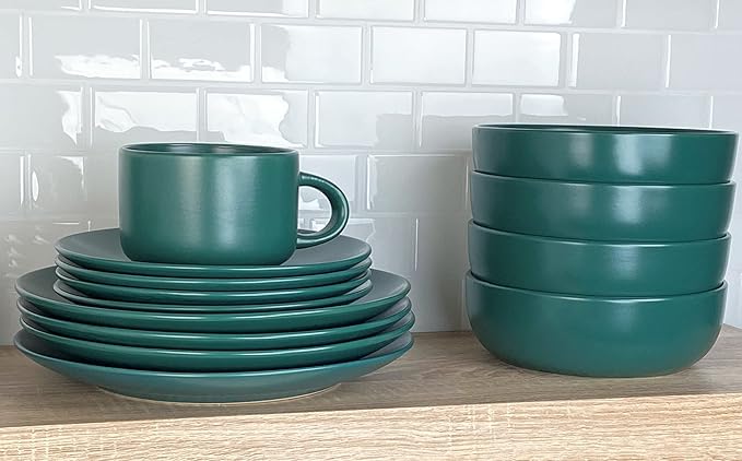 10 Strawberry Street Wazee Matte Coupe Dinnerware Set 16 pc Emerald Green