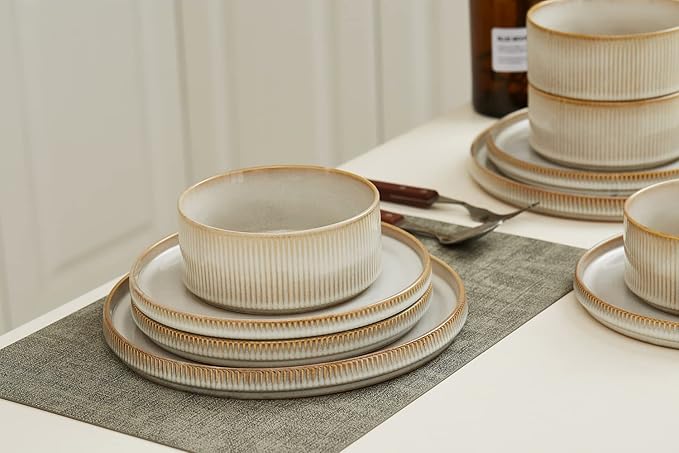 Famiware Star Dinnerware Set with Plates and Bowls Service for 4 (16-Piece) Stoneware Kitchen Dishes Dinner Sets - Cappuccino White