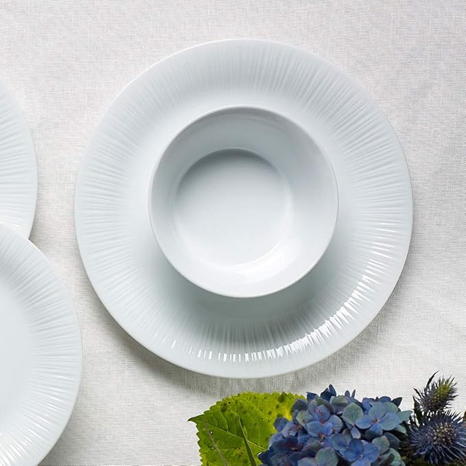 Noritake Conifere 12-Piece Dinnerware Set Service for 4